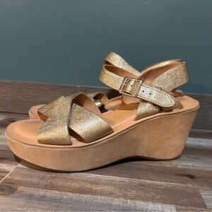 Kork-Ease Gold Metallic Leather Platform Wedge Sandals Size 8 / 39